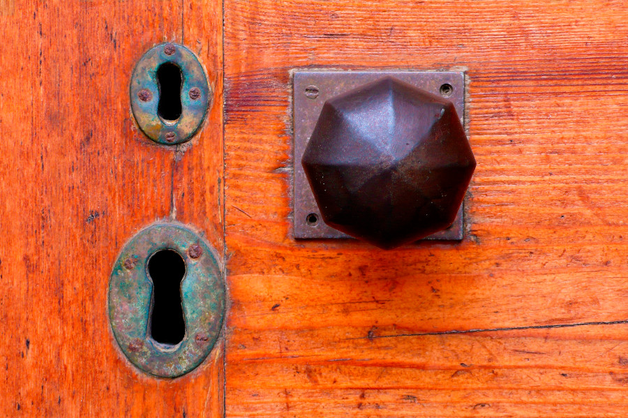 Detail van oude houten deur